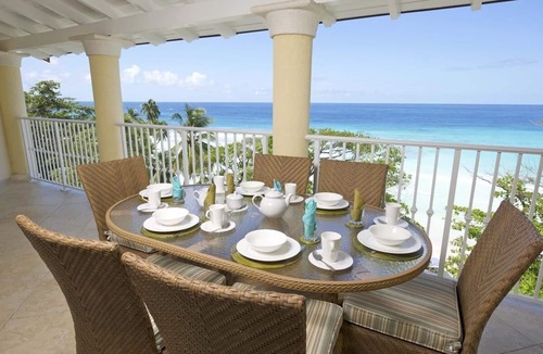 Dover Condo | Beachfront Condo with Pool - Sapphire 509 (2 bed)