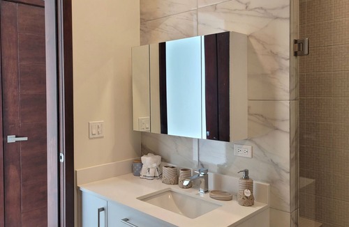 Primo Tapia Condo | Beachfront Luxury Condo Pool Jacuzzi