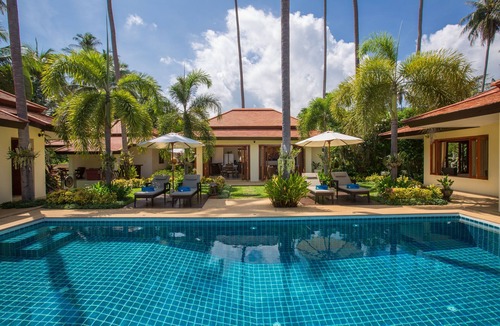 Laem Set Villa | Beachfront Retreat with Staff
