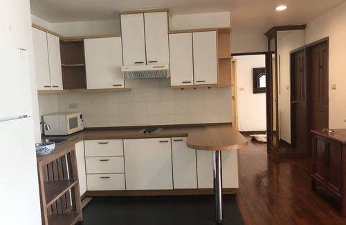 Ploenchit Condo | Beautiful apartment in the heart of Bangkok.