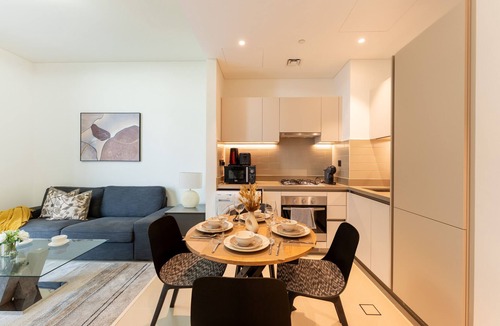 Dubai Apartment | Beautiful 1 Bed in Sobha Creek Vista