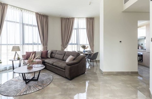 Dubai Apartment | Beautiful and Upscale 2BR Apartment in Dubai South