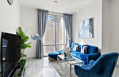 Business Bay Apartment | Beautiful Chic 1 Bedroom in Business Bay - Amna Tower