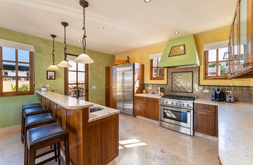 Nopolo House | Beautiful custom Home. Amazing Ocean View