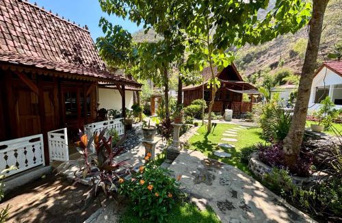 Purwakerti Hotel | Beehive Cottages