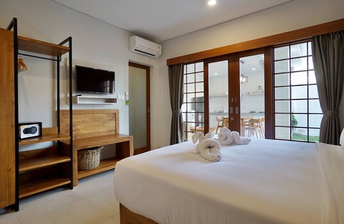 Tibubeneng Hotel | Belle Astina