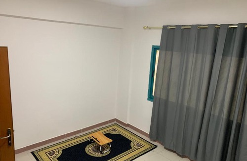 Al Majaz Apartment | best place in Sharjah Corniche, single room in family apartment