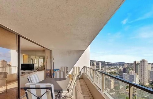 Waikiki Condo | Best View in Honolulu
