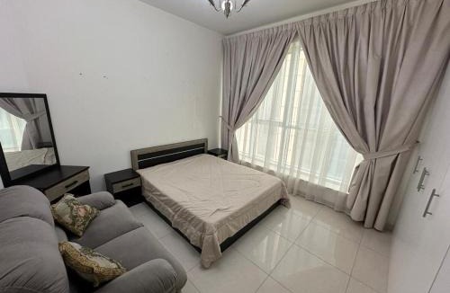Al Majaz Apartment | Big flat 3 bedrooms, in floor 15 full service