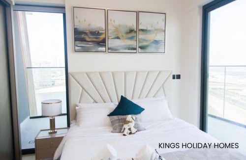 Business Bay House | Binghatti canal with private jacuzzi burj khalifa view kings