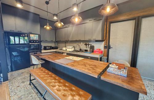 Pong Ta Long House | Black Sheep House Khaoyai by ALPHATEL PARTNER