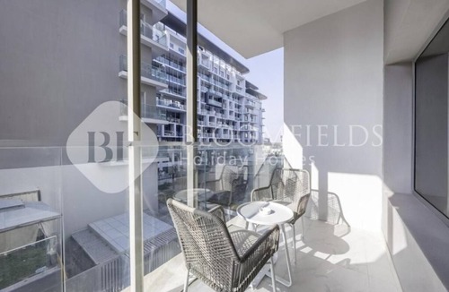 Masdar City Apartment | Bloomfeilds Central STU OASIS Masdar