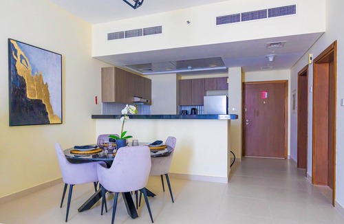 Al Raha Beach Apartment | Bloomfields 1BR Canal The View Raha