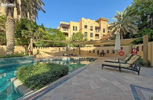 Downtown Dubai Apartment | bnbme - High-end 2BR Apartment - Burj Khalifa Blvd