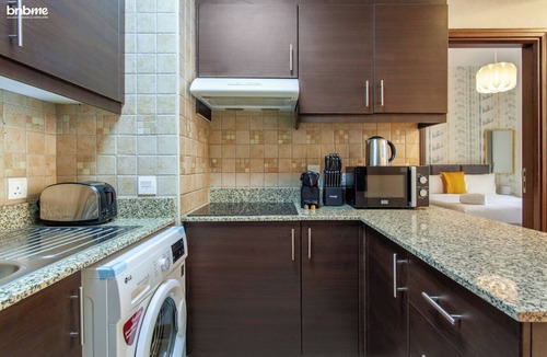 Al Barsha Apartment | bnbme | Luxury Al Barsha Apt near Miracle Garden