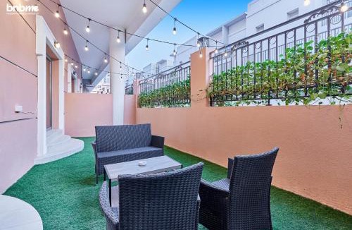 Jumeirah Village Circle Apartment | bnbmehomes - Casa Grande
