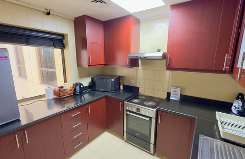 Jumeirah Beach Residence Hostel | Bollywood Beach Hostel