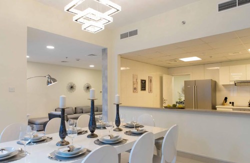 Dubai Marina Villa | Boutique Living - Dubai Marina Wharf 2
