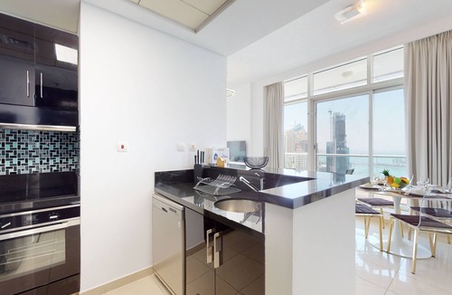 Dubai Marina Apartment | BR Luxe 1 BDR Apartment w/Balcony and Sea Views