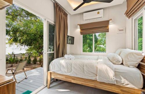 Taling Ngam House | Brand New Beachfront & Secluded Tiny House