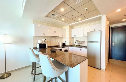 Jumeirah Apartment | Bright 1 BR with exceptional Dubai Marina view
