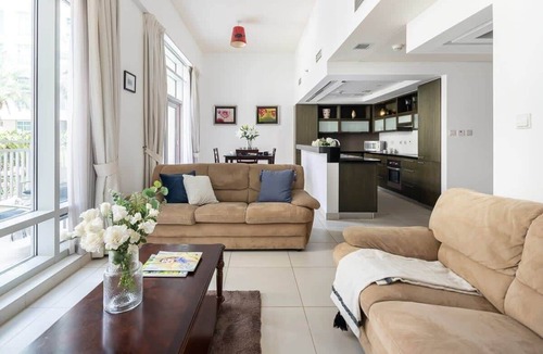 Downtown Dubai Apartment | Bright 1BR Apt in Downtown with Large Balcony