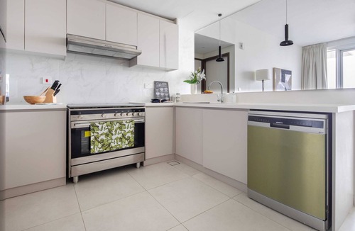 Bur Dubai Apartment | Bright 1BR w City Views Close to Metro Station!