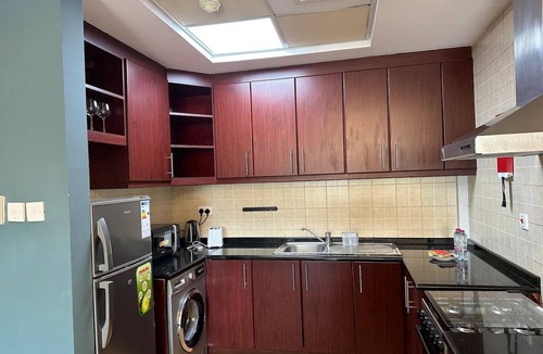 Discovery Gardens Condo | Bright renovated 1 Bedroom Next to Metro Mallnn