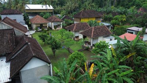 Purwakerti Apartment | Bumbung Bungalows