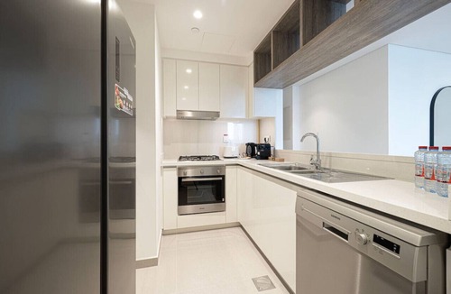 Za'abeel 2 Apartment | Burj Khalifa View - New 2BR - Dubai Mall Access