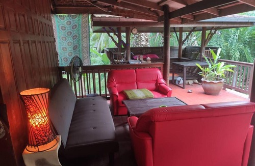 Wok Tum House | Casa in legno stile Thailandese su palafitta