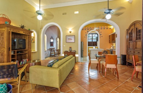 Barrio de Santiago House | Casa Linda