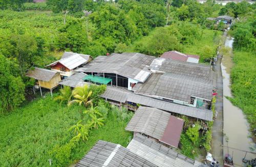 Pak Kret House | Cast Away