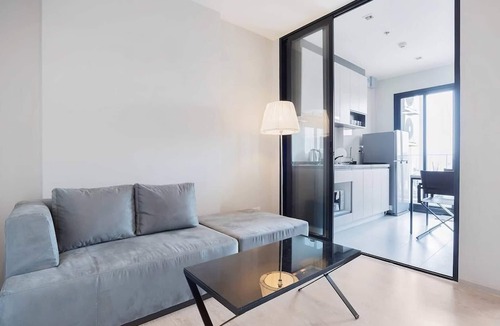 Pattaya Bay Condo | Central Location, Amazing Infinity Pool Near Beach