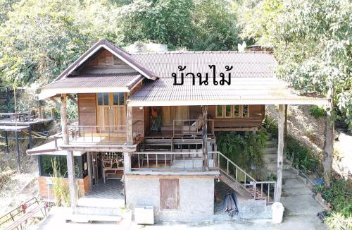 Mae Wang House | Chakerpor wood house