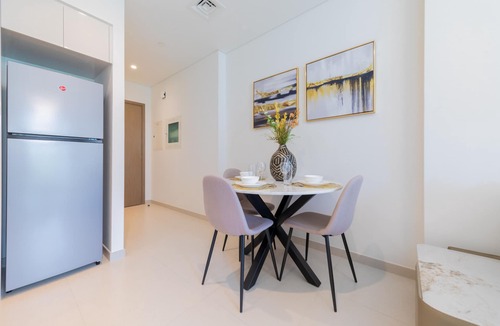 Downtown Dubai Apartment | Charming 1BR Apt at Downtown