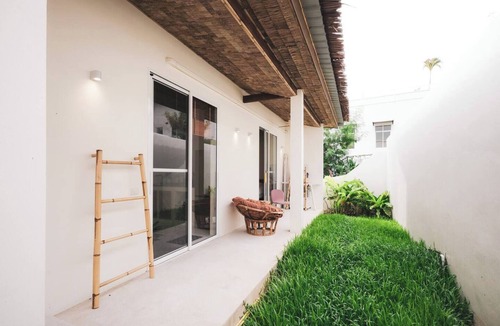 Haad Pleayleam House | Charming 2-BR Seaside Haven