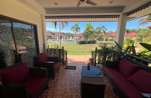 Rayong Villa | Charming 2-bedroom villa in lovely Tambon Klaeng with WiFi, AC. Near the beach.