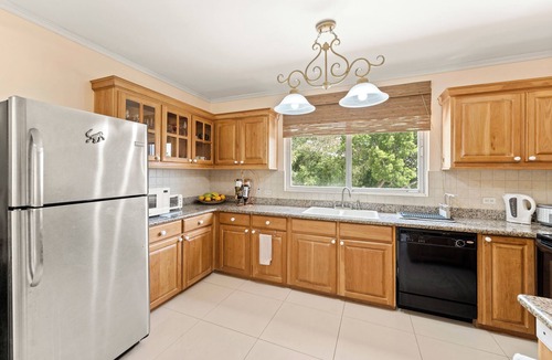 Fitts Village Condo | CHARMING 2 BEDROOM CONDO WITH SPECTACULAR WEST COAST SUNSET VIEW