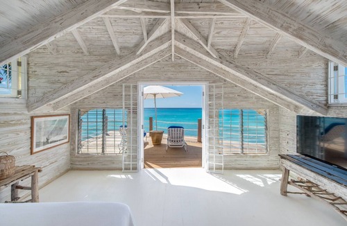 Mullins Villa | Charming Beachfront Villa - Sunset Reach