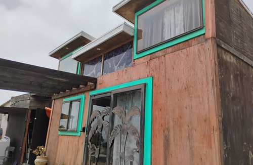 Playas de Rosarito Cabin | Charming Hawaiian Themed cabin in beautiful Playas de Rosarito with Pool