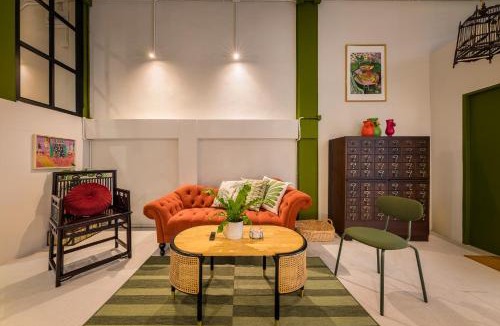 Phra Khanong House | Charming Sukhumvit Shophouse - 2mins walk to skytrain