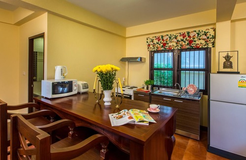 Nong Pa Khrang House | Chiang Mai Peaceful Living with Garden View