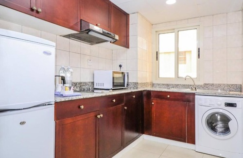 Al Mankhool Apartment | Chic 1 Bedroom Apartment close to BurJuman Mall Bur Dubai