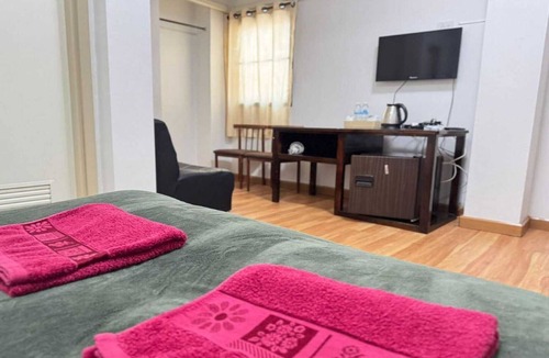 Chiang Mai House | Chic Standard DBL| Stylish Comfort at Centre Place