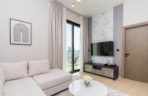 Jumeirah Village Circle Apartment | CitiHome - 1BR Freshly Styled and Comfortable in JVC