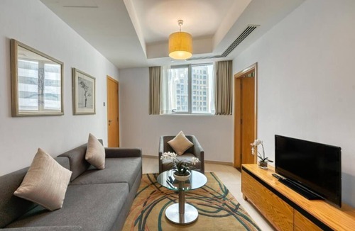 Jumeira 3 Apartment | Classic 1 BR at Al Thanyah Street, Barsha Heights