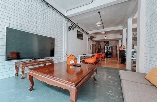 Asoke Hostel | Click Hostel
