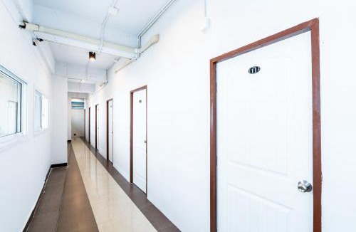 Talat Yot Hostel | Close The Hidden Khaosan Rambutri - เดอะ ฮิดเดน ข้าวสาร รามบุตรี