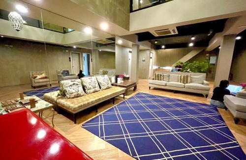 Thanon Phetchaburi Hostel | Collection O The Spades Hostel